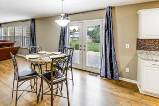 20 Mi to Colts Games and Indy 500 Family Getaway! - 4