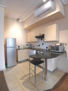 Stylish - 1 Bedroom at Mapungubwe Hotel Apartments - 7