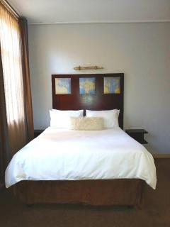 Stylish - 1 Bedroom at Mapungubwe Hotel Apartments - 6