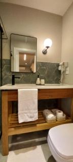 Hospedagem Moderna em Container - 3