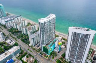 Luxurious Beachfront 2-Bedroom 2-Bathroom with balcony Condo at Lyft Resort & Residences - Miami Beach - 8