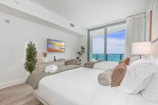 Luxurious Beachfront 2-Bedroom 2-Bathroom with balcony Condo at Lyft Resort & Residences - Miami Beach - Hollywood - 1