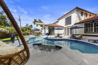 Renovated house w private heated pool grill - 7