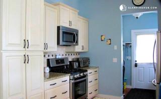 Charming Waterfront Cottage Rental near Topsmead State Forest, Connecticut - 3