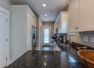 406B The North End House - 2