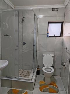 Ekukhanyeni Guest house - 2