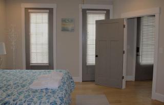 410B The King Neptune House - 2