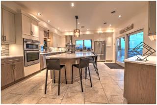 Lakeside Villa with a Hot Tub and Amazing Views on Lake Michigan, Indiana - 6