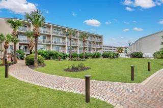 Beachside Colony Unit 613 - 6