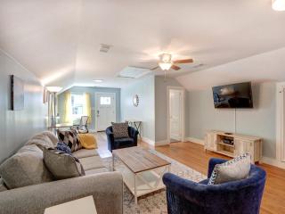 Sundial Inn Unit 4 - 0