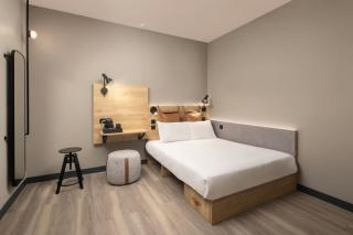 Moxy London Piccadilly Circus - 1