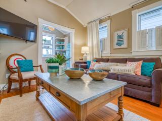 Latitude Adjustment Carriage House - 0