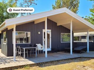 8 person holiday home in Nexø-By Traum - 0