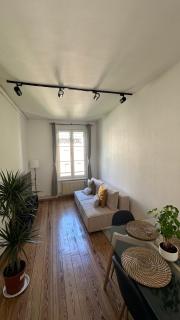 Cosy APPART COMPLET à 18min à pied du MARCHÉ DE NOËL Centre Ville 4 à 6 pers Max - 0