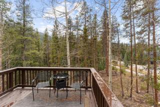 Trappers Crossing 8761 : 2 - 7