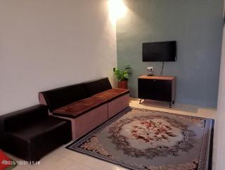 Homestay Neni Mus'lim Only - 1