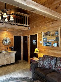 Cozy Lakefront Cabin Perfect for a Family Getaway in Wells, NY - 8