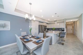 3111-102RD CONDO 2 BEDS/2 BATHS (SANITIZED) - 3