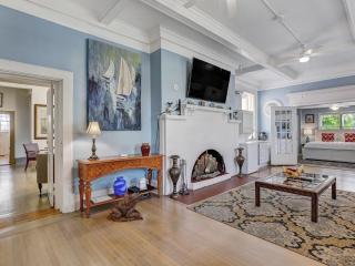 Drayton Place Main House - 6