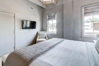 Parker's Collection - 8 Bedroom - 1