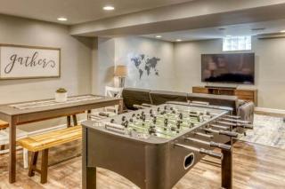 Beautiful Cottage with Hot-tub in Gary, Indiana - 5