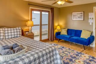 Luxurious Villa with Hot-tub, Fire Pit and Games in Gary, Indiana - 1