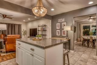 Incredible Cozy Cottage with Hot-tub in Gary, Indiana - 7