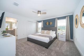 2990SL TOWNHOUSE 4 BEDROOMS & 3 BATHROOMS + POOL - 8