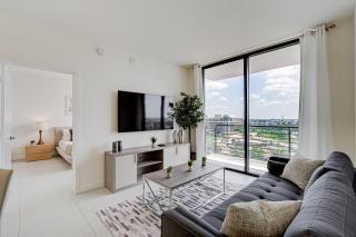 805MM DOWNTOWN DORAL CONDO 2 BEDROOMS & 2 BATHROOMS - 2