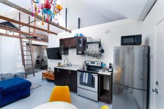 Comfy Bay Park Cottage close to Everything! - 3