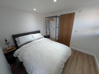 Modern Garden Tiny House in quiet York suburb - 7