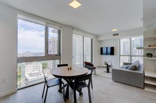 227-2500FU DOWNTOWN MIAMI 1 BEDROOM CONDO - 5