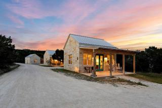 Private Romantic Cottage for an Unforgettable Couples Retreat to Texas Hill Country near Dripping Springs, Texas - 0