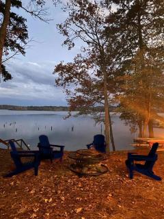 Gorgeous Cabin with Beautiful Views of Toledo Bend Lake for a Relaxing Couples Getaway in Hemphill, Texas - 9