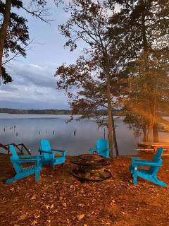 Rustic Waterfront Cabin on Toledo Bend Lake for an Unforgettable Getaway in Nature in Hemphill, Texas - 9