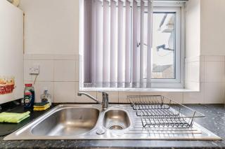 Budget Friendly Stay - HS2 - New St - Private Parking - 2