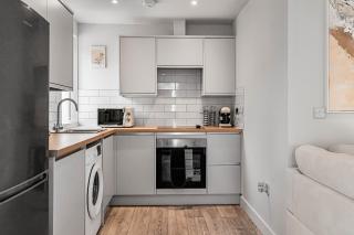 Sturry Street Apartments - 4