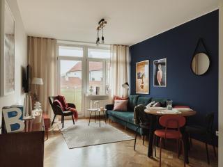 Behind the Scenes Old Town Apartment - 0