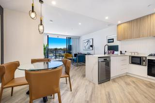 Modern and Stunning City Views in Southport - 9