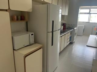 Vista para o mar, 1 quadra da praia, 3 quartos, 2 suítes, com serviço de praia - 1