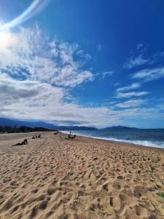 Linda Casa no Litoral Norte - Wi-Fi - Rústico - 2