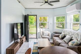 Garden Apartment - 0