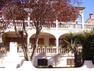 Studio Apartment A3 - 2