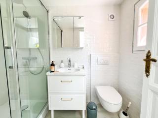 Dreamy holiday home with garden - 3