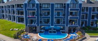 108 Edgewater Inn - 6