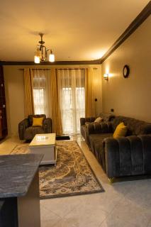 JH Luxury Suites - 4