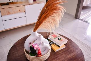 Serene - Bright & Cozy Apartment with Great Views - 9