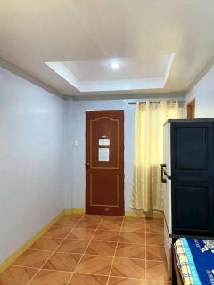 Onde's Guest House - 9