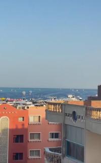 شقة فندقية امام المارينا 3 غرف 5 سراير - Hurghada - 5