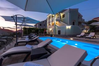 Family-friendly apartments with swimming pool Punat, Krk - 5345 - 3